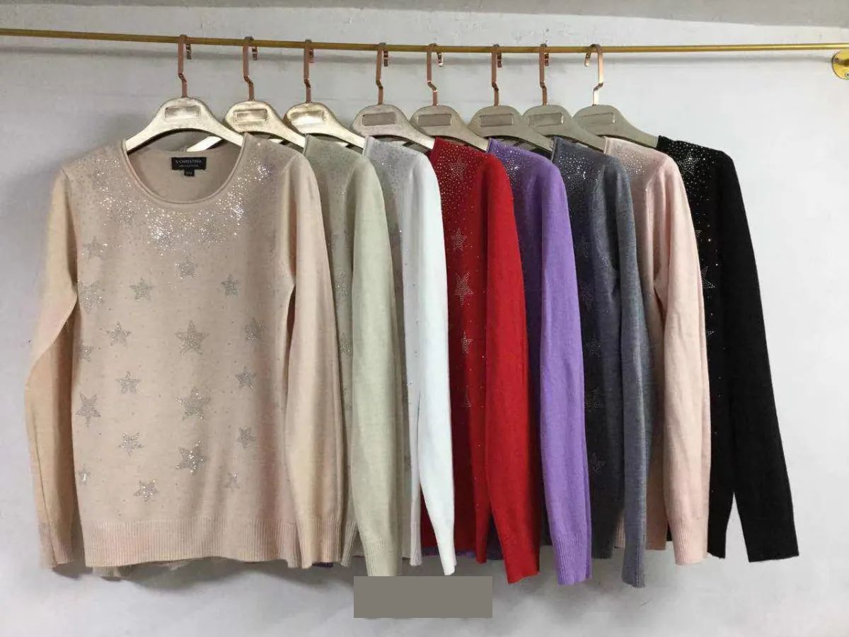 24 Pieces of Women's Knitted Cashmere Rhinestone Star Design L/XL