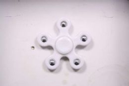 72 Bulk White Fidget Spinner