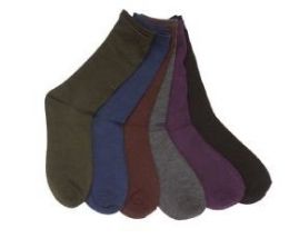 60 Wholesale Women's Solid Color Crew Socks