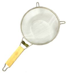 48 Wholesale 24cm Strainer With Wooden Handle