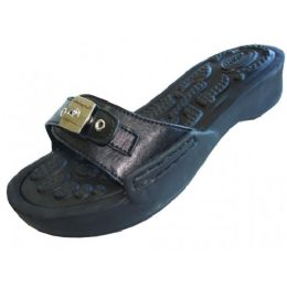 18 Wholesale Women's Slide Sandal With Buckle Black Color