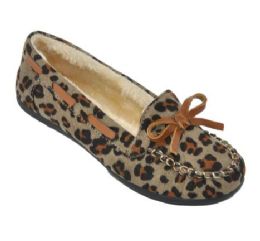 18 Wholesale Children's Moccasin Slippers With Faux Fur Lining In Leopard