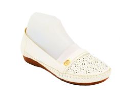 18 Wholesale Womens Leather Loafers & Slip - Ons Flats Driving Walking Casual Soft Sole Shoes Color White Size 5-10