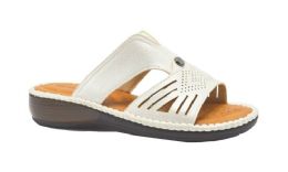 18 Wholesale Fashion Women Sandals Round Toe Color White Size 5-11