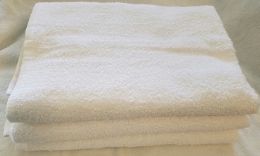 48 Pieces 30x60 Terry White Beach Towel - Travel & Luggage Items