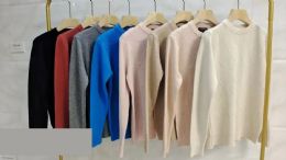 24 of Women's Knitted Oversized Top Design L/XL